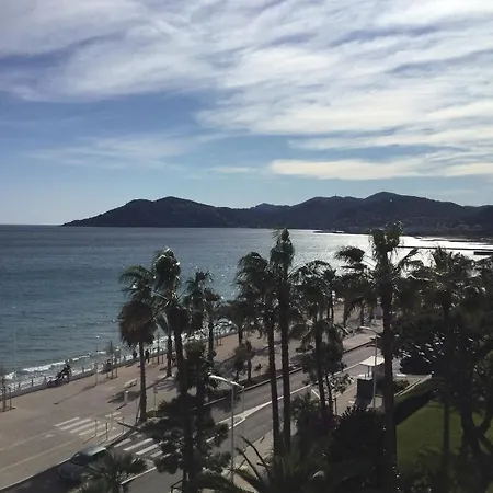 Bord de mer - Cannes la Bocca Extérieur photo